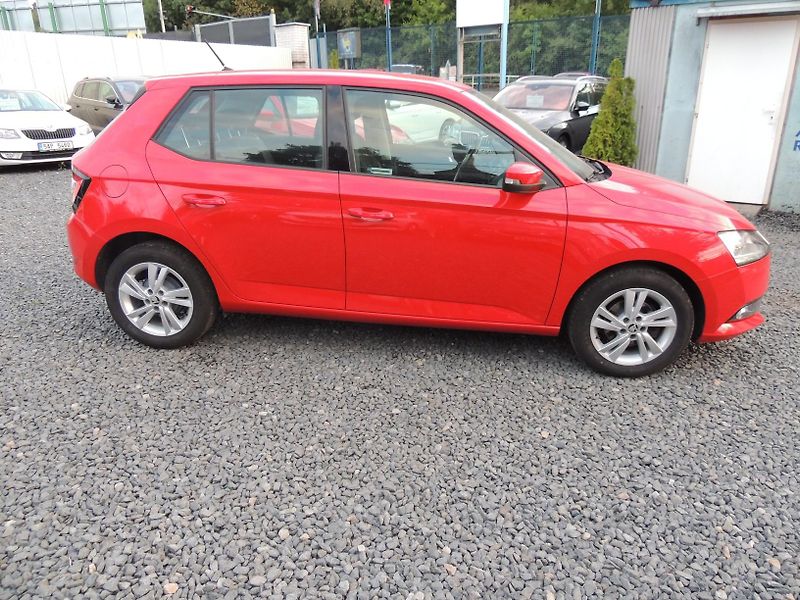 Škoda Fabia (2020) 1.0MPi,44kw,Amb,ČR,1.maj.TZ - fotka 4 z 45