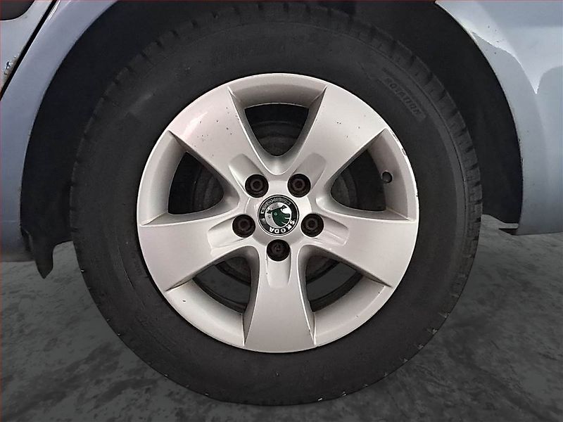 Škoda Fabia (2010) Ambition 1.2 TSI - fotka 14 z 15
