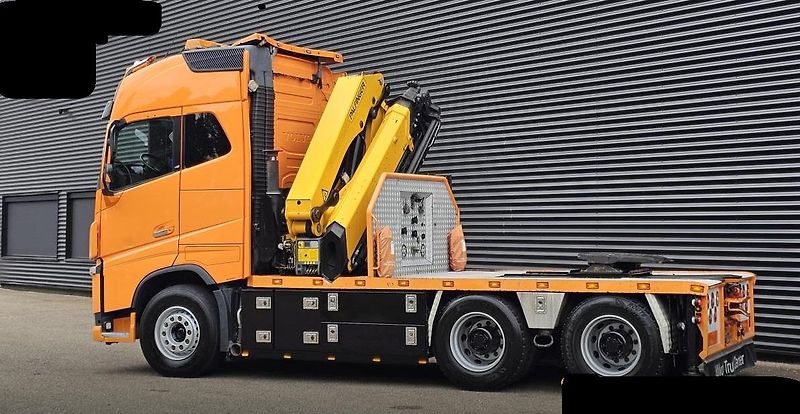 Volvo FH (2015) 16.550 6x4 tahač + HR EURO 6 - fotka 8 z 24