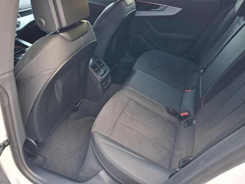 Audi A5 (2024) S-LINE Quattro DSG 2,0TSi 195k - fotka 7 z 35