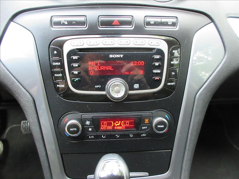 Ford Mondeo 2,0 TDCi 103 Kw, automat, Nové - fotka 19 z 31