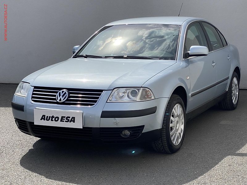 Volkswagen Passat (2003) 1.6 i, AC, tempo - fotka 3 z 15