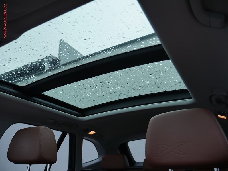 BMW X1 (2013) 2.0xd xD, AT, bixen - fotka 22 z 22