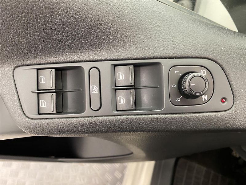 Volkswagen Tiguan 2,0 TDI 81 kW Trend & Fun - fotka 12 z 27