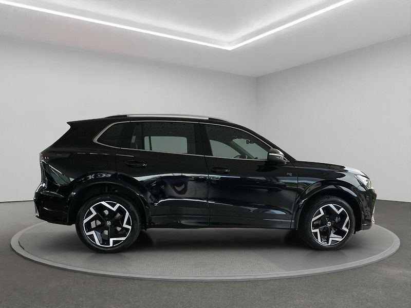 Volkswagen Tiguan TDI 4M R-Line Pano NezT 360 IQ - fotka 3 z 12