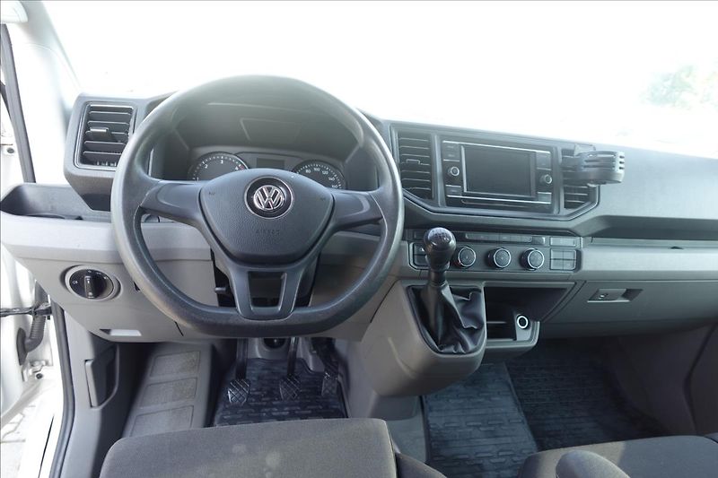 Volkswagen Crafter 2,0 TDi  L2H2 KLIMA SERVISKA - fotka 25 z 38