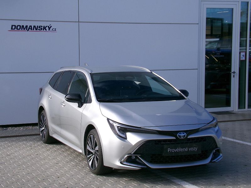 Toyota Corolla (2026) TS STYLE 1,8 HEV AT - fotka 2 z 14