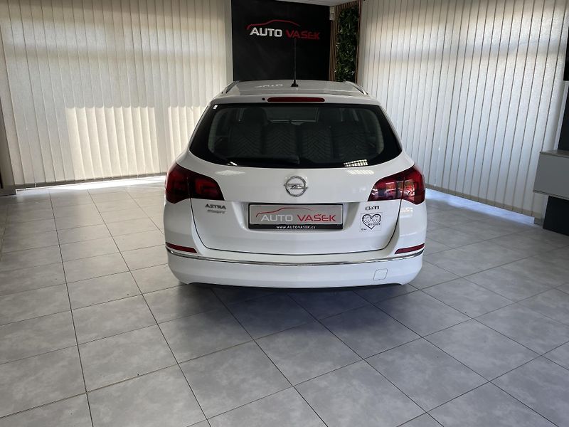 Opel Astra 1.6 CDTi ČR 1.MAJ.DIGIAC  - fotka 9 z 23