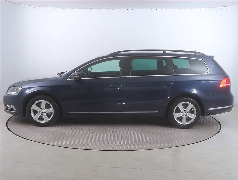 Volkswagen Passat (2013) Comfortline 2.0 TDI - fotka 3 z 16