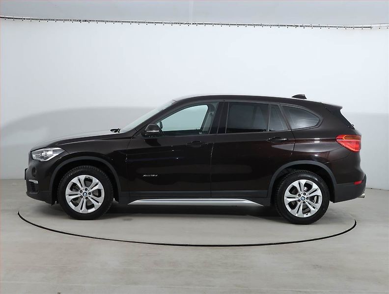 BMW X1 (2016) xDrive18d, 4X4, Automat - fotka 3 z 21