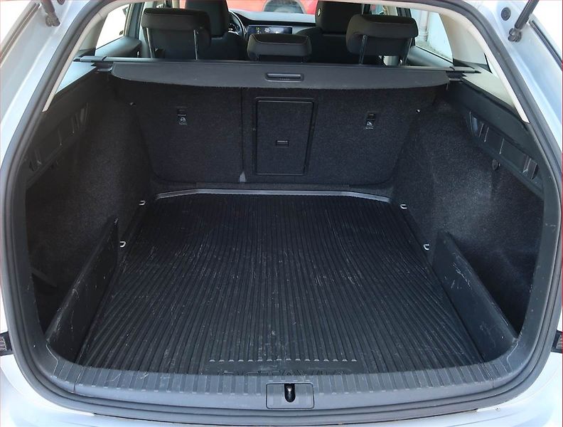 Škoda Octavia (2021) 2.0 TDI, Serv.kniha, Tempomat - fotka 13 z 14