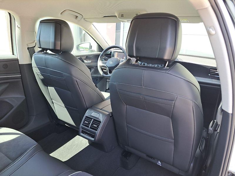 Volkswagen Passat (2025) 1.5 TSI Business 150kW eHybrid - fotka 29 z 31