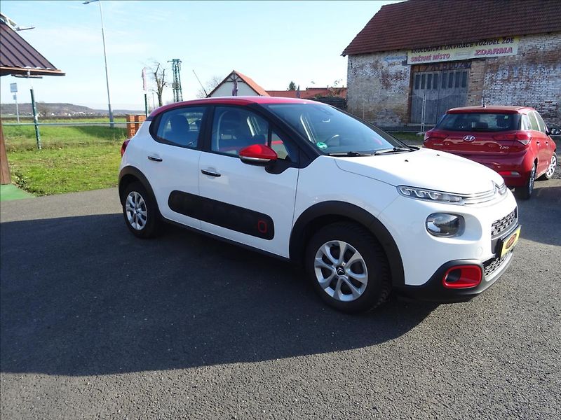 Citroën C3 1,2 PureTech 60 kW - fotka 2 z 30