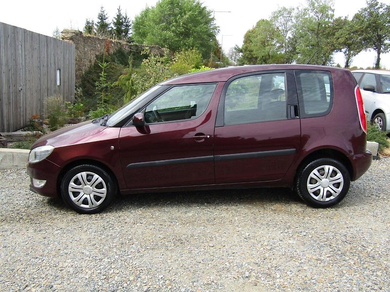Škoda Roomster (2013) 1.2 TSI 63kW  70000KM - fotka 3 z 31