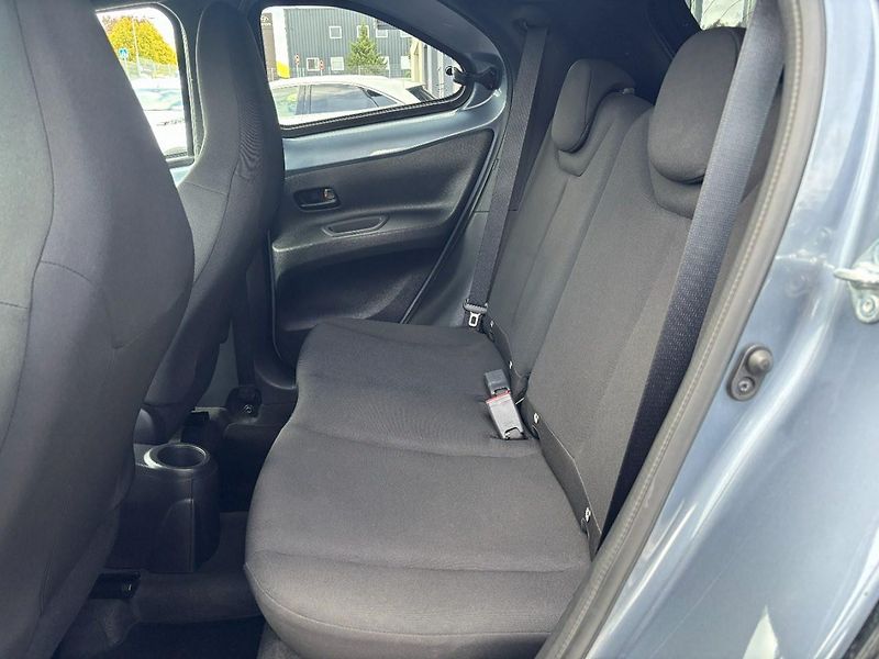 Toyota Aygo X STYLE 1.0 VVT-i 53 kW - fotka 5 z 21