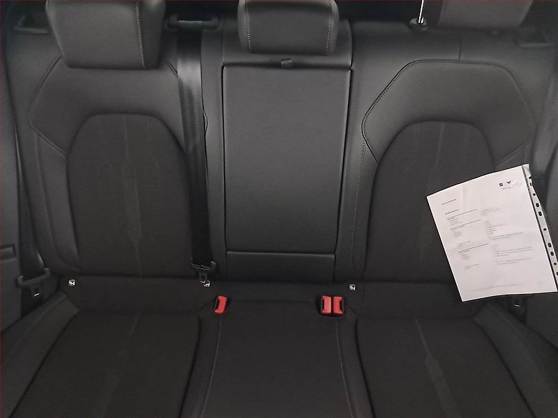 Cupra Formentor (2024) 2.0 TSI VZ 4Drive - fotka 10 z 21