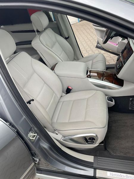Mercedes-Benz Třídy R (2010) 5.5  PLNÁ VÝBAVA PANORAMA  - fotka 8 z 30