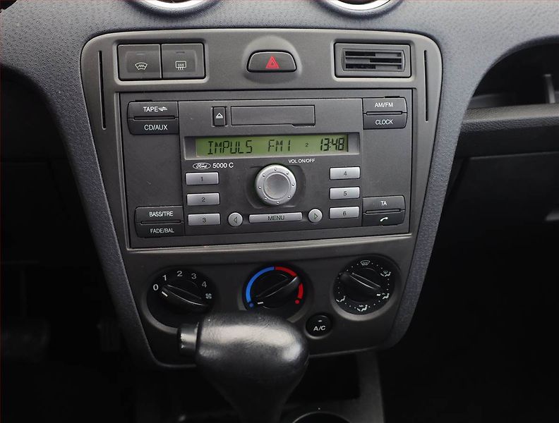 Ford Fusion (2006) 1.6, Automat, po STK - fotka 9 z 14
