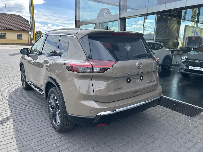 Nissan X-Trail (2026) E-POWER 213HP 4x4 Tekna 7 míst - fotka 4 z 6