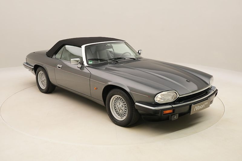 Jaguar XJS CONVERTIBLE 4.0 R6 AUT 1.maj - fotka 41 z 42