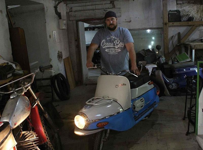Kouzelný mlýn v Hradčanech otevírá muzejní expozici zapomenutých a ztracených motocyklů a strojů.