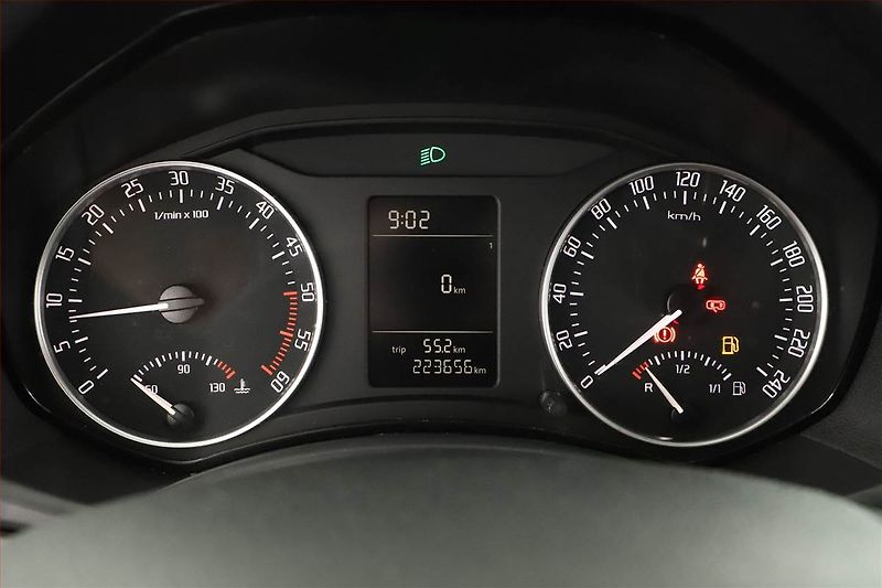 Škoda Octavia (2011) 1.6 TDI, po STK, Tažné - fotka 8 z 15