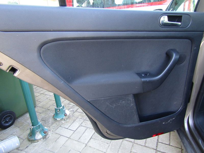 Volkswagen Golf Plus (2014) 1.6 TDI 77kW - fotka 20 z 35