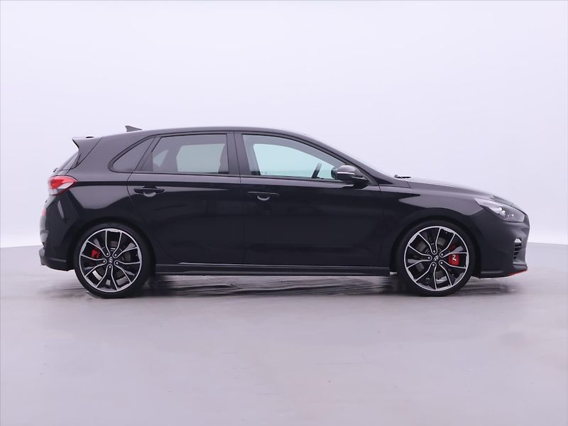 Hyundai i30 2,0 TGDI 202kW N Performance - fotka 8 z 30
