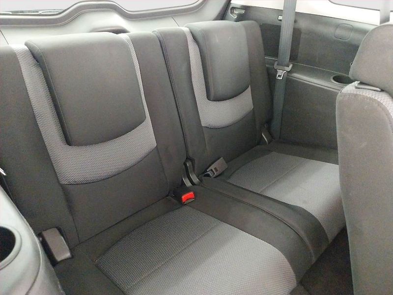 Mazda 5 (2007) 1.8, 7 míst, po STK - fotka 16 z 19