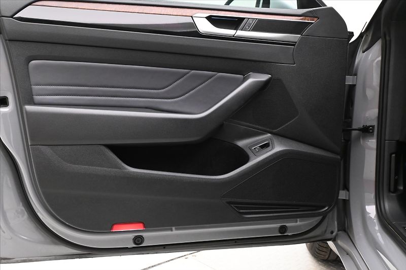 Volkswagen Arteon 2,0 TDI 147 kW DSG 4x4 ELEGANC - fotka 25 z 33
