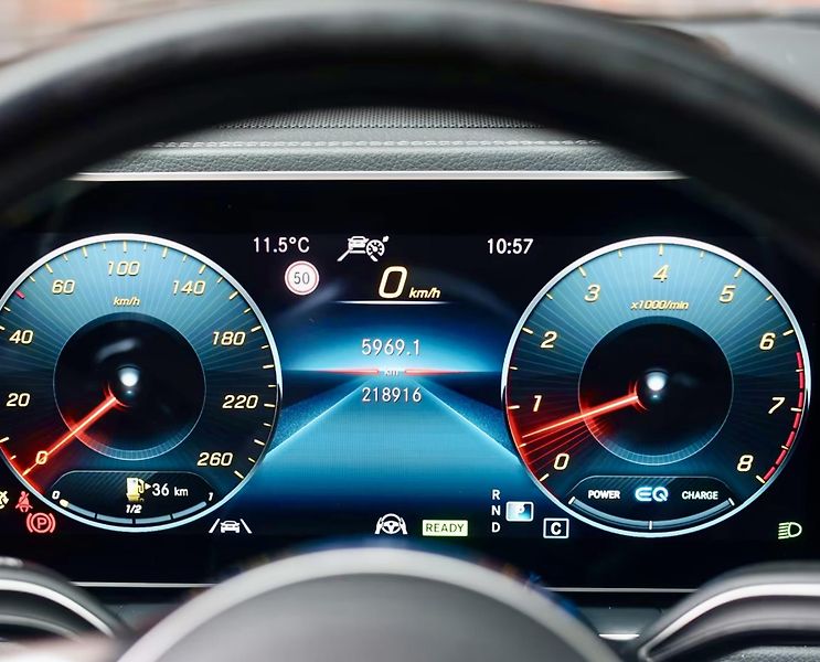 Mercedes-Benz GLE (2023) 580 mHEV 4MATIC - fotka 36 z 40