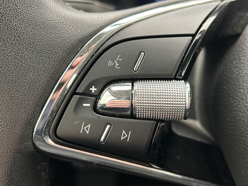 Škoda Octavia 2.0 TDI Style Plus - fotka 9 z 29
