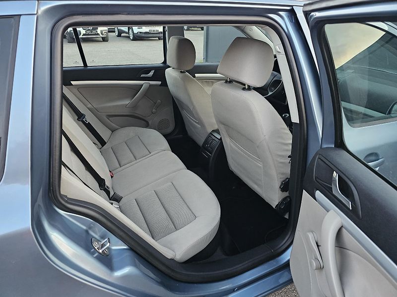 Škoda Octavia 1.6 85kW,KLIMA,TEMPOMAT,2xKOLA - fotka 29 z 37