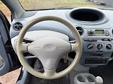 Toyota Yaris 1.0i - náhled 16