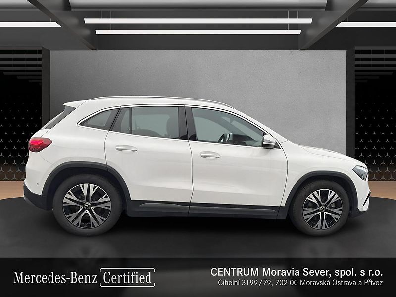 Mercedes-Benz GLA 180d, 1. majitel, CZ - fotka 6 z 16