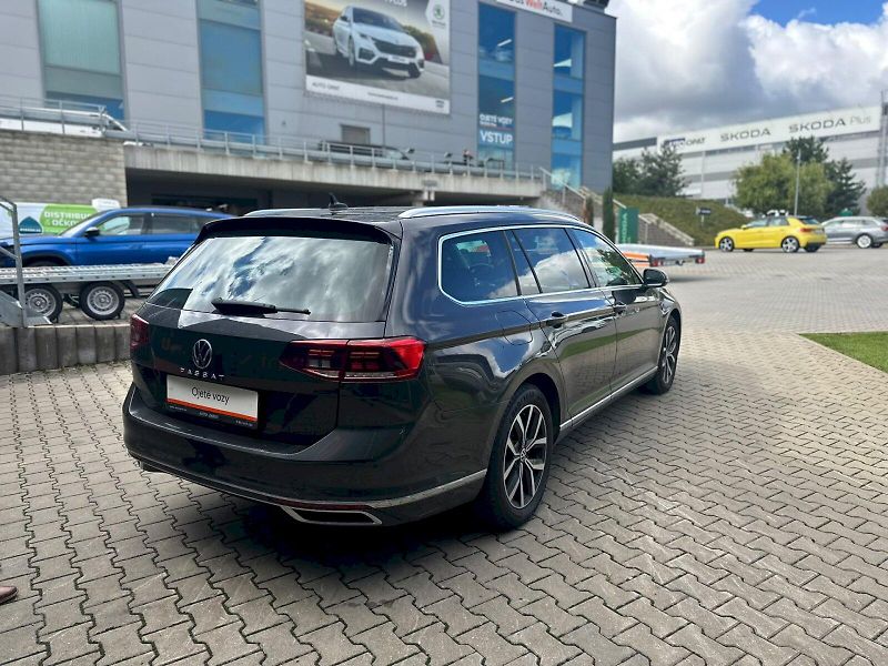 Volkswagen Passat (2023) VARIANT ELEGANCE 2.0TDI 110KW - fotka 11 z 23