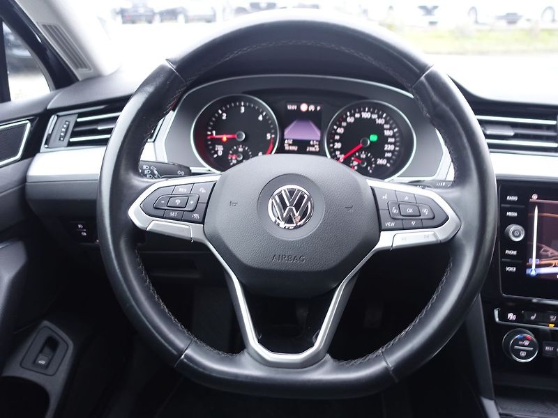 Volkswagen Passat 2.0 TDi LED SVĚTLA, ACC, DSG - fotka 8 z 38