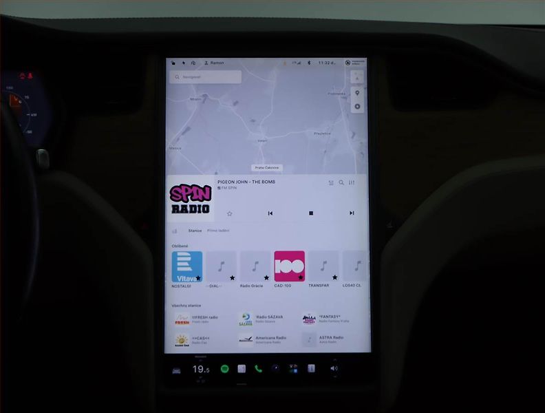 Tesla Model S (2019) 100D, SoH 88% - fotka 12 z 21