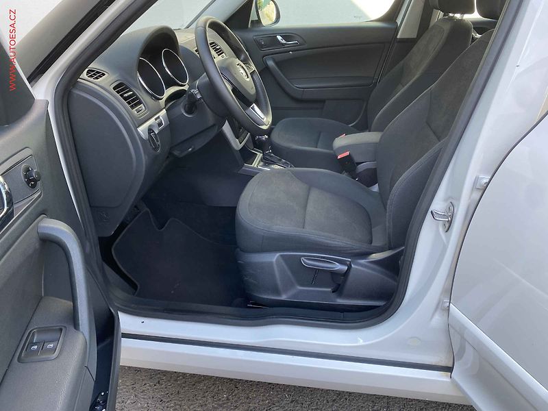Škoda Yeti (2014) 1.2 TSi, Ambition, DSG, TZ - fotka 9 z 17