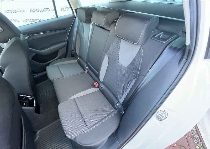 Škoda Octavia 1,0 TSi,,81kW,STYLE,STK 6/28 - fotka 26 z 26