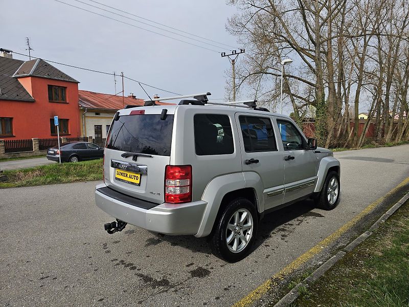 Jeep Cherokee (2011) LIMITED 2.8CRD , TAŽNÉ 2.8T - fotka 5 z 18