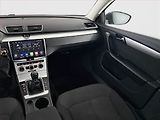 Volkswagen Passat (2013) 1.6 TDI, Navi, Tempomat - náhled 8