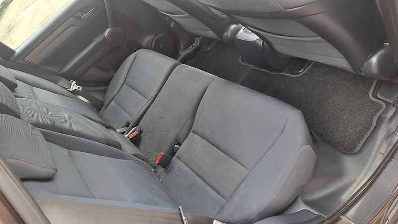 Honda CR-V 2.2 CRDI Exclusive AUT 4x4 - fotka 9 z 28