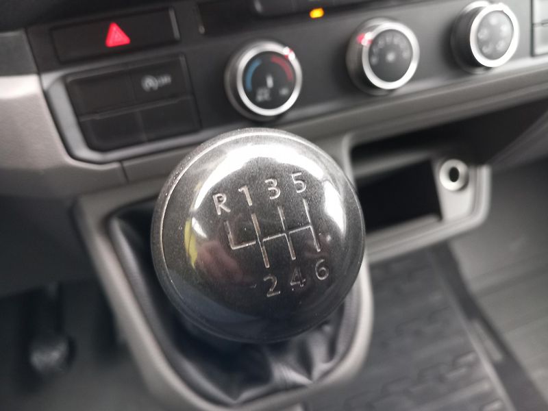 Volkswagen Crafter (2018) 2,0TDi 103kw 7 MÍST ,ODPOČET ! - fotka 26 z 41