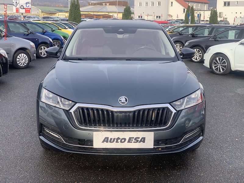 Škoda Octavia (2021) 2.0TDi, 2.maj,ČR, Style, DSG - fotka 2 z 20