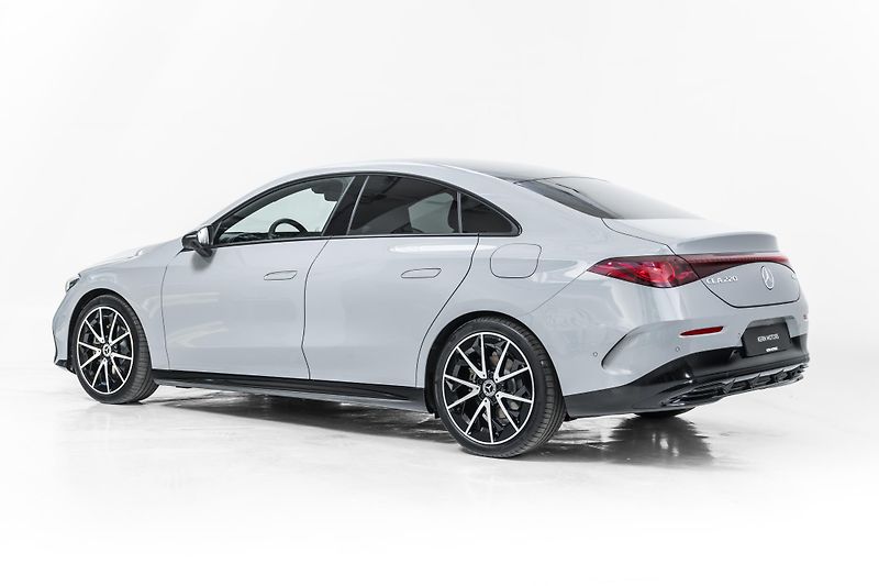 Mercedes-Benz CLA 220 AMG*4MATI*Superscreen*Pano - fotka 5 z 38