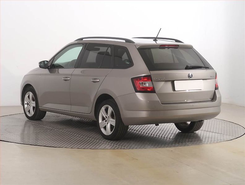 Škoda Fabia (2017) 1.0 TSI, Tempomat - fotka 4 z 18
