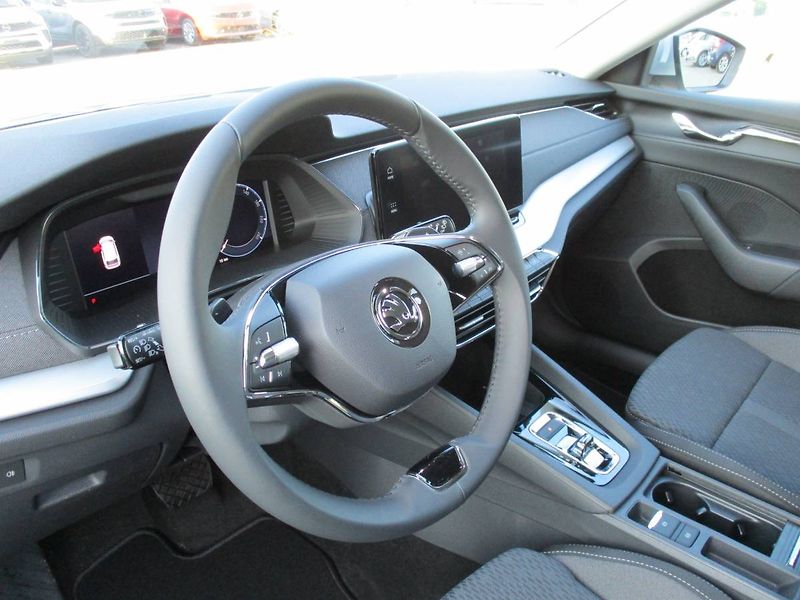 Škoda Octavia liftback Style 2,0TDI/110kW DS - fotka 11 z 15