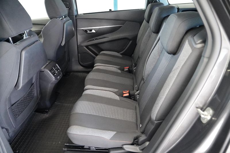 Peugeot 5008 - fotka 23 z 24