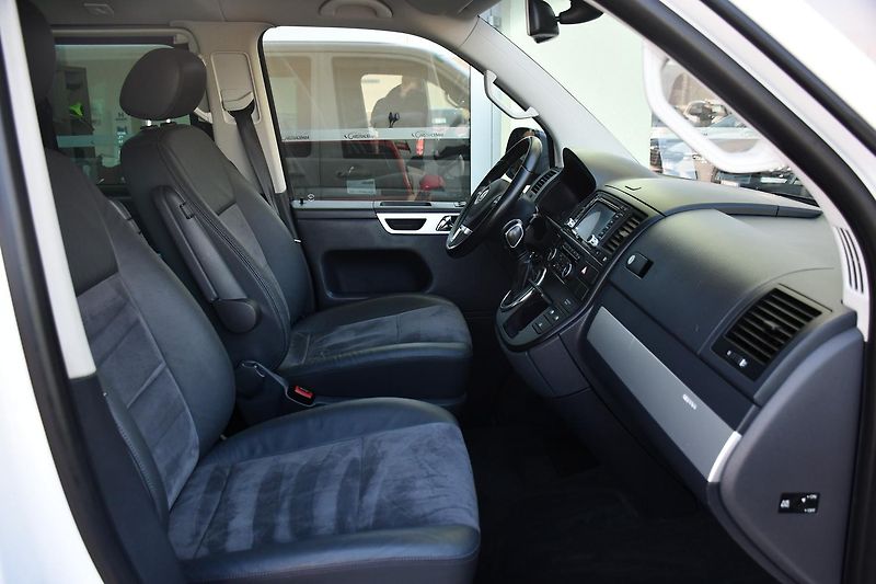 Volkswagen Multivan 2.0TDi ČR 7.MÍST TAŽNÉ M.TOP - fotka 17 z 38